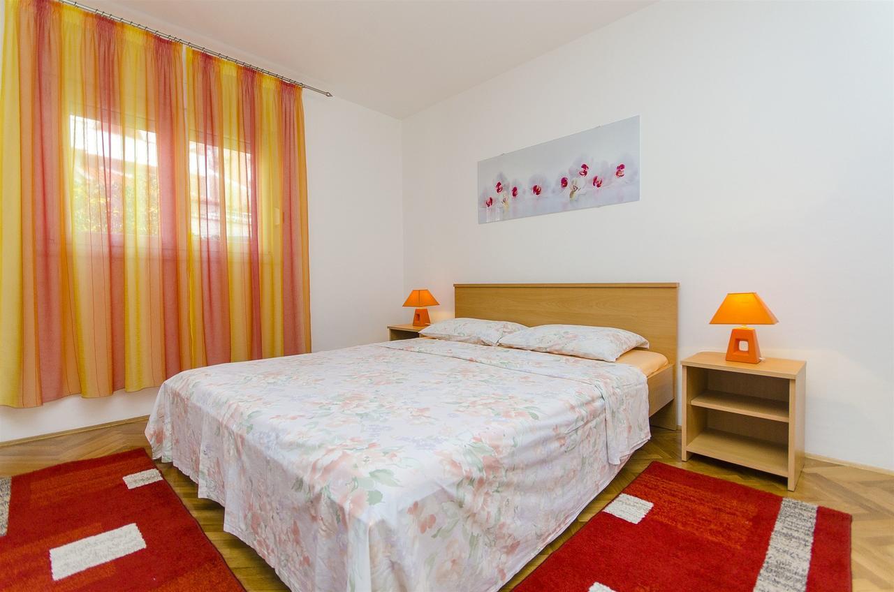 Apartments Karlo Trogir Zewnętrze zdjęcie